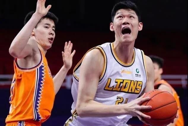 莱奥将在对阵纽卡的欧冠生死战复出此前连续伤缺的莱奥将在对阵纽卡的欧冠小组赛末轮比赛复出。